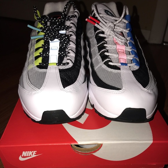 Nike Air Max 95 Greedy 2.0 - Picture 3 of 3